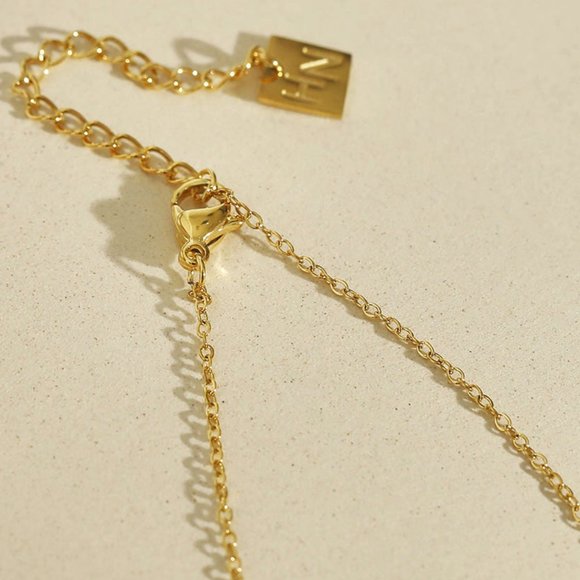 EMERSYN Minimalist Geometric Pendant Necklace - Picture 7 of 7